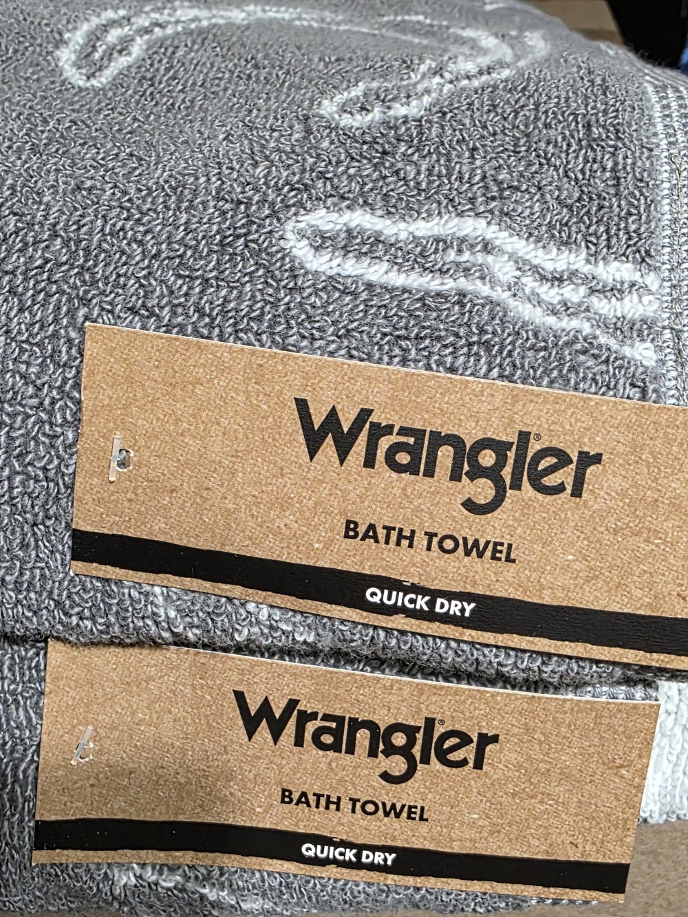 Wrangler Gray Bath Towel - Quick Dry - Picture 5 of 6
